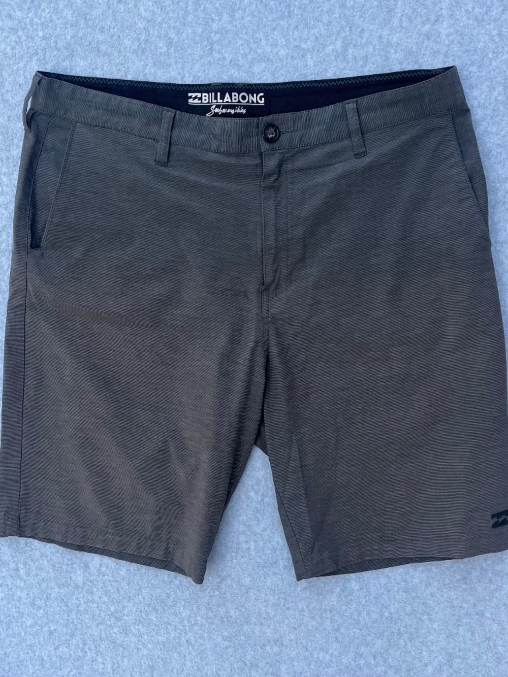 Billabong Crossfire Submersible Shorts Size 38 Hybrid walking/boardshort